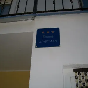 https://apartments-zlata-porec.in-istria.net